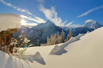 Snow and ski sports