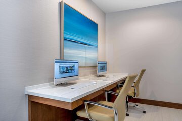 Business Center 63 of 63