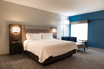 Room 35 of 61