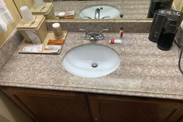 Bathroom sink