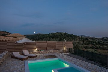 Private pool