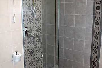 Photo 46