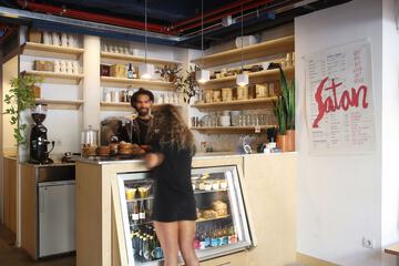 Coffee shop