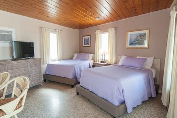 Siesta Motel