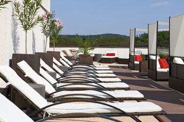 Sundeck