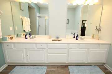 Bathroom sink