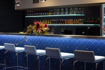 Sports bar