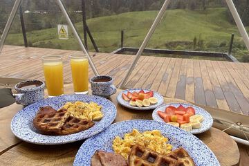 Breakfast meal