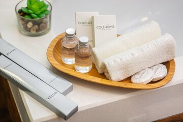 Bathroom amenities