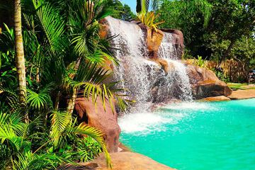 Pool waterfall