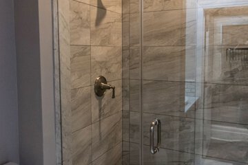 Bathroom shower