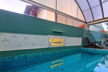 Pool waterfall
