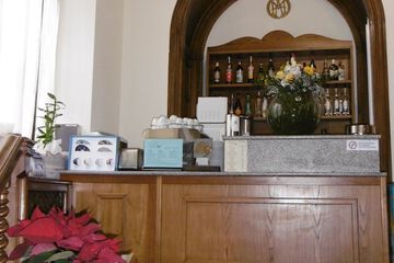 Coffee shop
