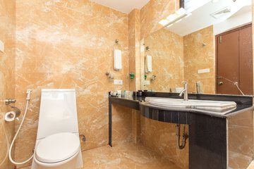Bathroom shower