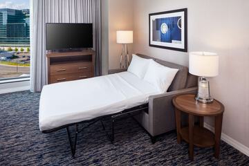 Room 32 of 50