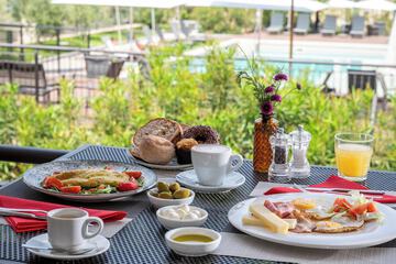Breakfast meal