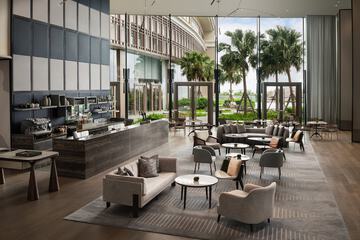 Lobby lounge