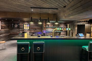Sports bar