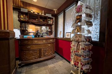 Gift shop