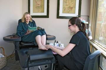 Nail salon