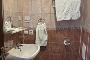 Photo 63