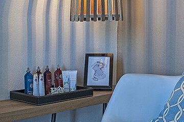 Room amenity