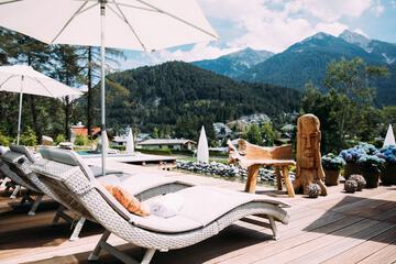 Sundeck