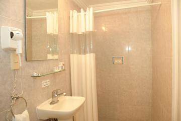 Photo 34