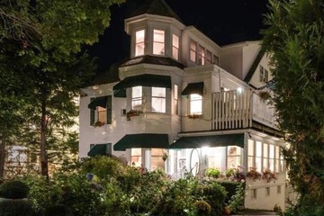 Harbour Towne Inn on the Waterfront