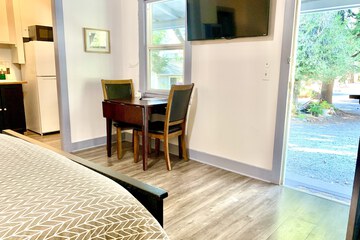 Room 38 of 65