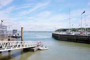 Dock