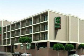 Lombard Motor Inn