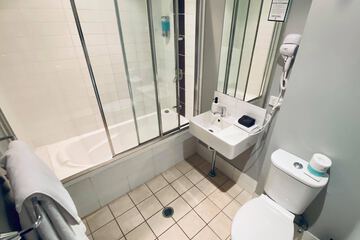 Bathroom shower