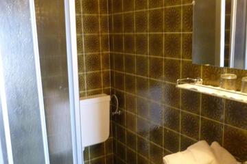 Photo 33