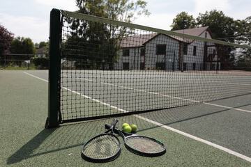 Tennis court