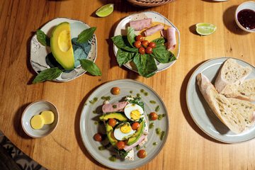 Breakfast meal