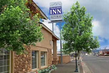 Trailside Inn
