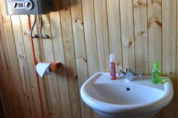 Bathroom sink