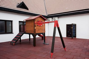 Children's play area - outdoor