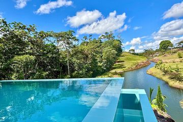 Infinity pool