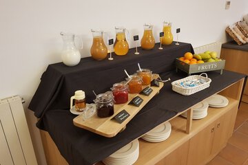 Breakfast buffet