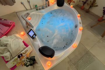 Steam room