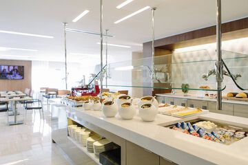 Breakfast/Coffee Service 20 of 27