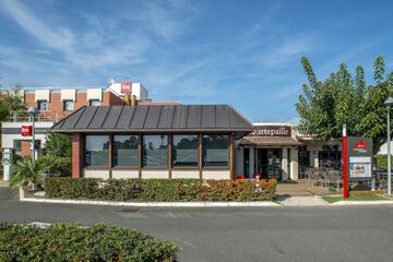 Food court
