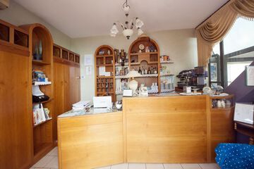 Concierge desk