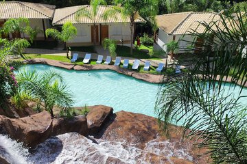 Pool waterfall