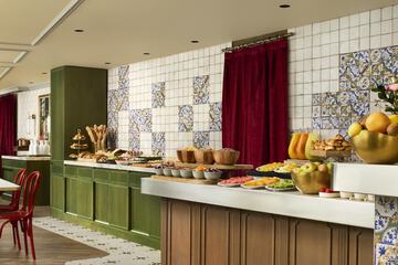 Breakfast area