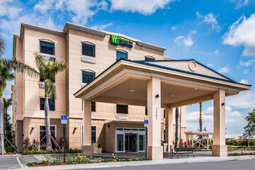 Holiday Inn Express & Suites Boynton Beach West