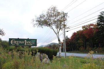 Cortina Inn Hotel & Resort
