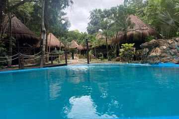 Pool waterfall